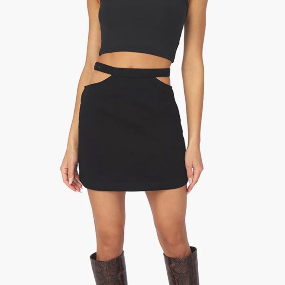 WeWoreWhat - Cut Out Comfort Stretch Skirt